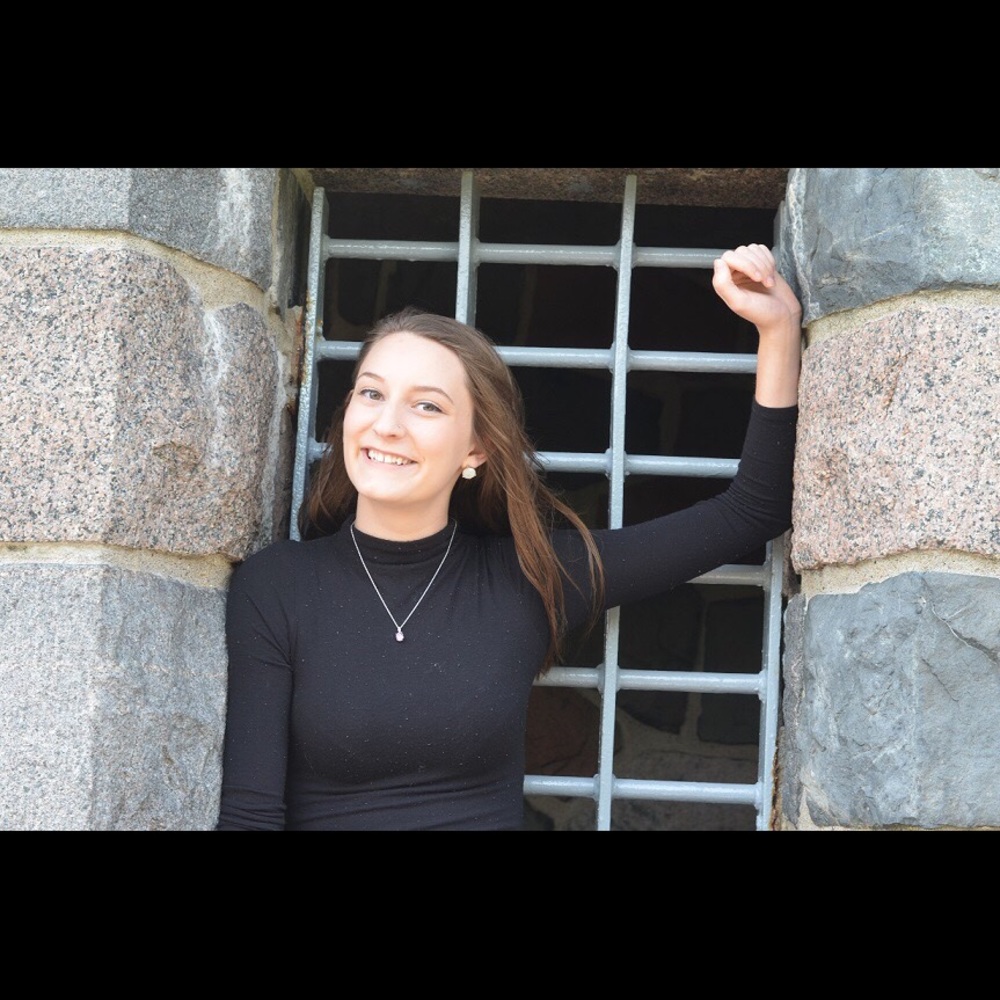 Meet your Posher, Rya